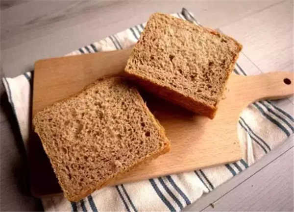 要吃真正的全麦面包，得先了解什么才是真正的全麦粉